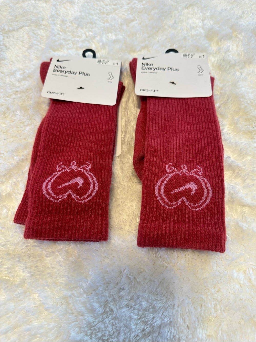 Nike Everyday Plus Heart Socks